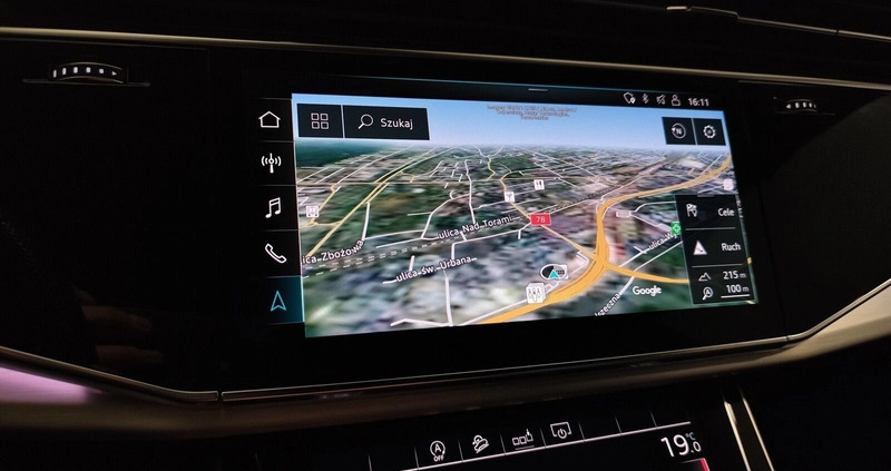 Audi SQ8 cena 430000 przebieg: 63000, rok produkcji 2019 z Kozienice małe 562